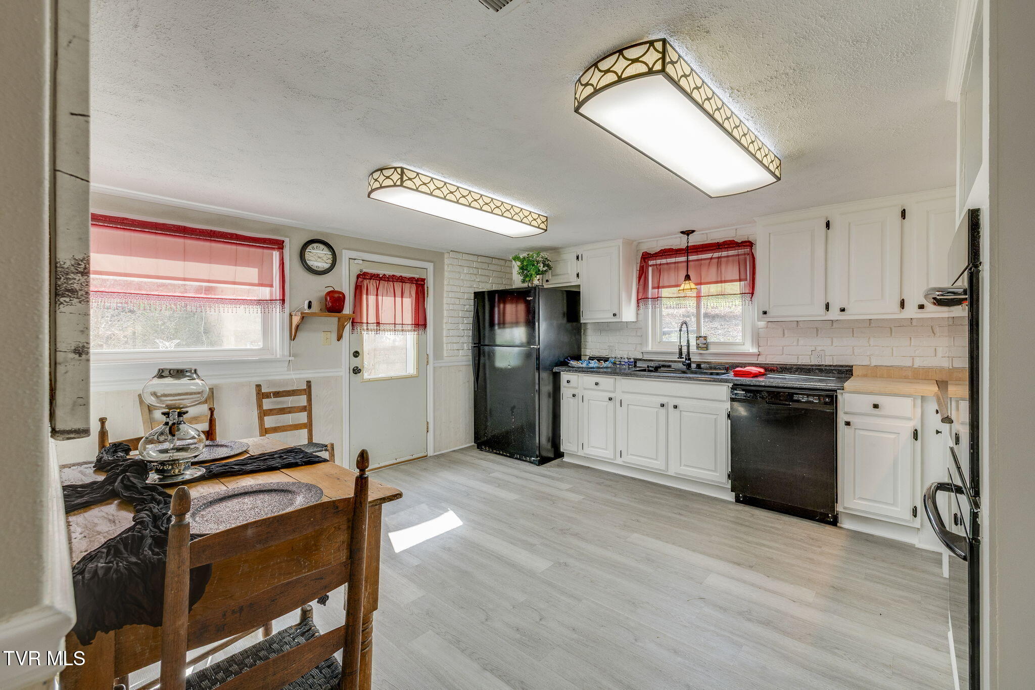 1005 Old Snapps Ferry Road Chuckey, TN 37641 - Photo 15 of 51 315