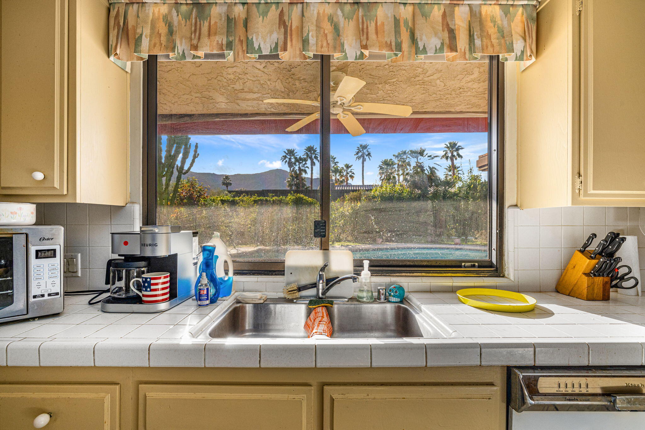 40675 East Thunderbird Terrace Rancho Mirage, CA 92270 - Photo 37 of 58 Kitchen