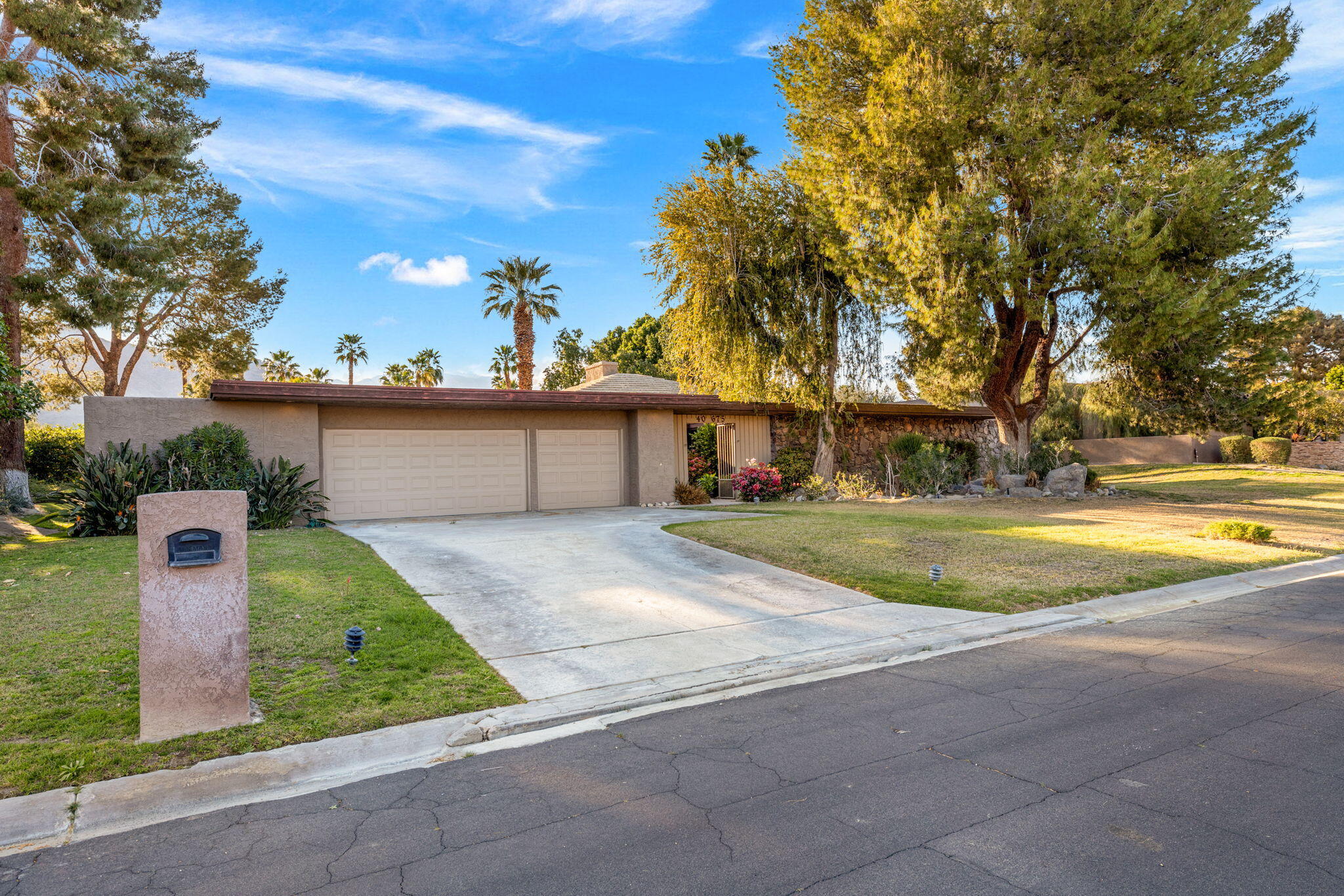 40675 East Thunderbird Terrace Rancho Mirage, CA 92270 - Photo 4 of 58 a view of outdoor space yard and swimming pool
