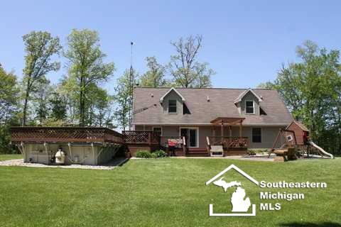 363 Sullivan Road Monroe, MI 48161 - Photo 21 of 32 21166777-20.JPG