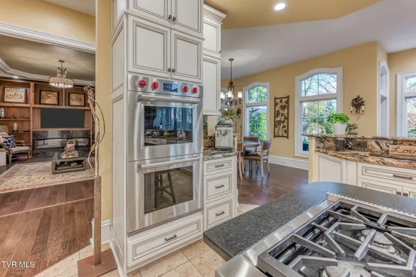 $3,420,000 | 1128 Mountain Vista Drive, Bristol, TN 37620