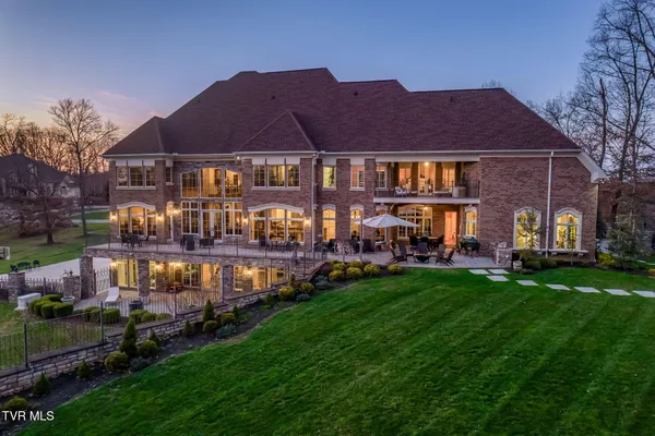 $3,420,000 | 1128 Mountain Vista Drive, Bristol, TN 37620