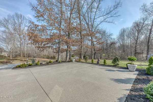$3,420,000 | 1128 Mountain Vista Drive, Bristol, TN 37620