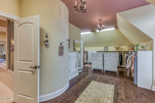 $3,420,000 | 1128 Mountain Vista Drive, Bristol, TN 37620