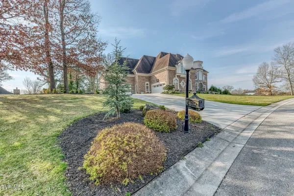 $3,420,000 | 1128 Mountain Vista Drive, Bristol, TN 37620