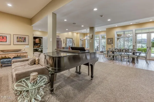 $3,420,000 | 1128 Mountain Vista Drive, Bristol, TN 37620