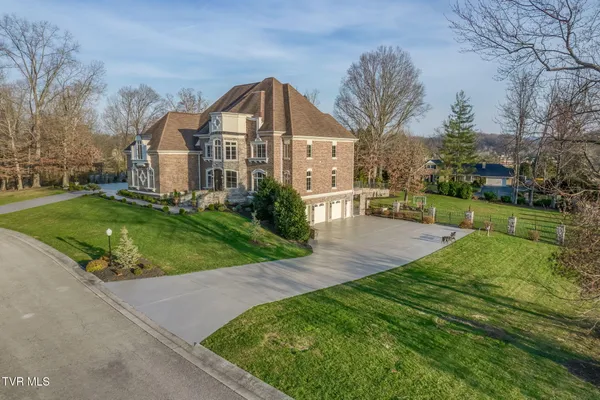 $3,420,000 | 1128 Mountain Vista Drive, Bristol, TN 37620