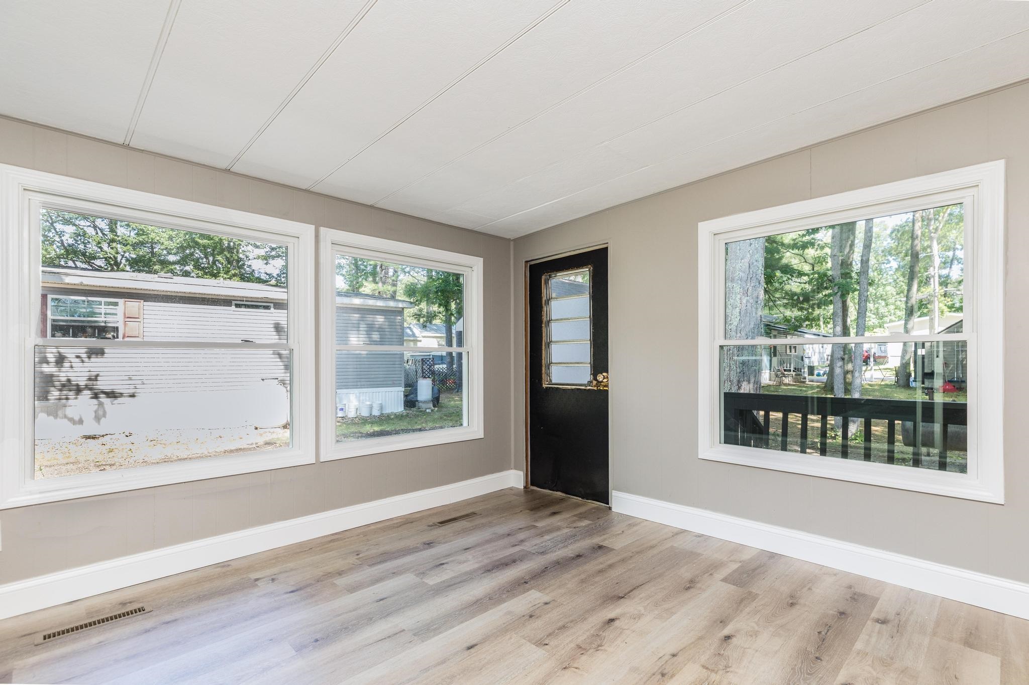 709 Nottingham Drive, Unit 709 Exeter, NH 03833 - Photo 4 of 31