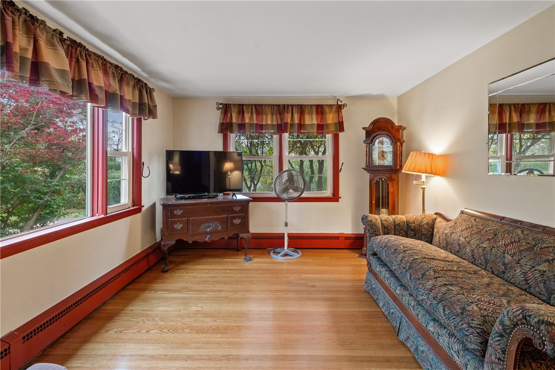 251 Ocean Road Narragansett, RI 02882 - Photo 14 of 42