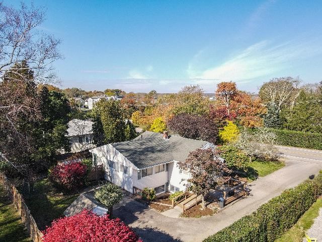 251 Ocean Road Narragansett, RI 02882 - Photo 4 of 42