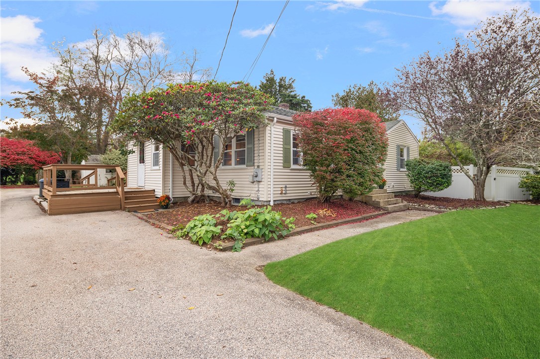 251 Ocean Road Narragansett, RI 02882 - Photo 5 of 42