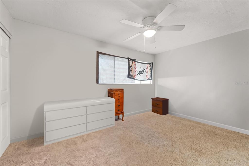 1112 Longfellow Road Sarasota, FL 34243 - Photo 27 of 48