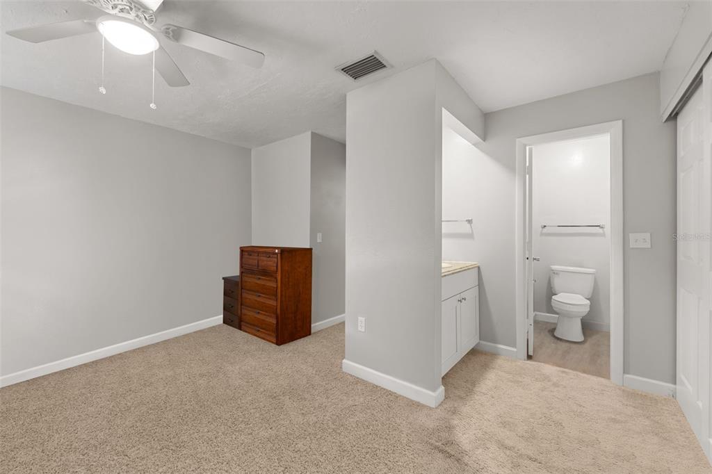 1112 Longfellow Road Sarasota, FL 34243 - Photo 28 of 48 a view of a bathroom with toilet