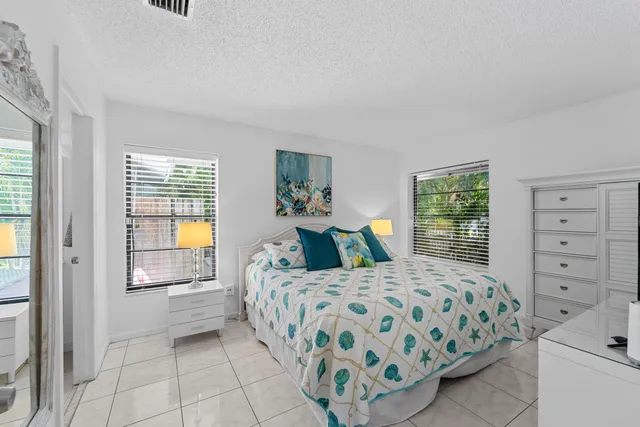 $9,500 | 2221 Florida Boulevard, Delray Beach, FL 33483