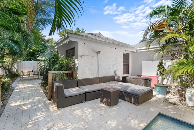 $9,500 | 2221 Florida Boulevard, Delray Beach, FL 33483