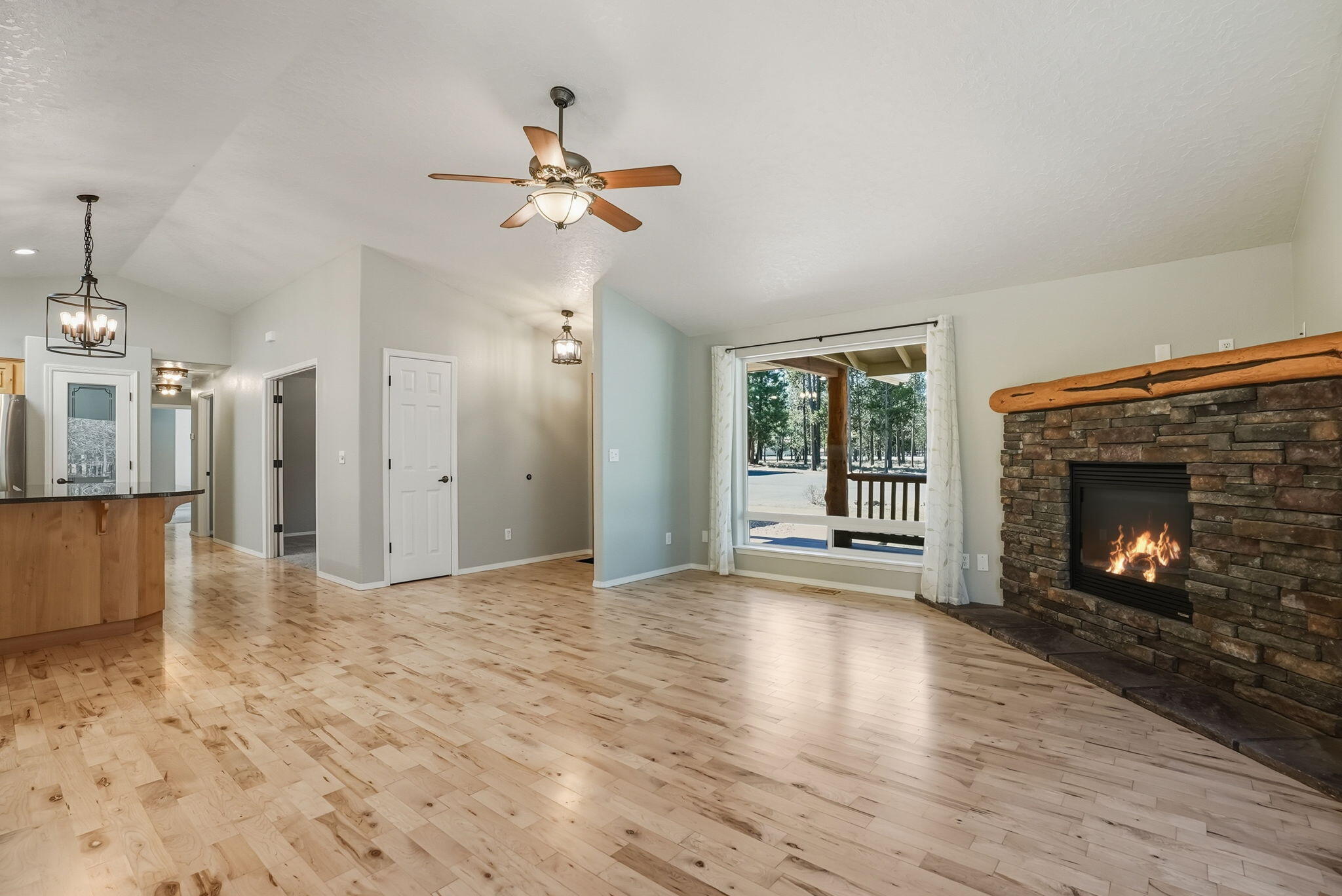 52220 Dorrance Meadow Road La Pine, OR 97739 - Photo 18 of 56 37-web-or-mls-Riley_Visuals_037