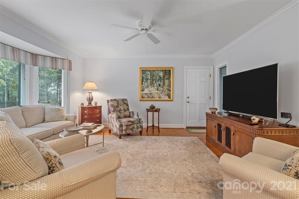 5 Sandy Cove Road Lake Wylie, SC 29710 - Photo 25 of 48 Gallery Image 25