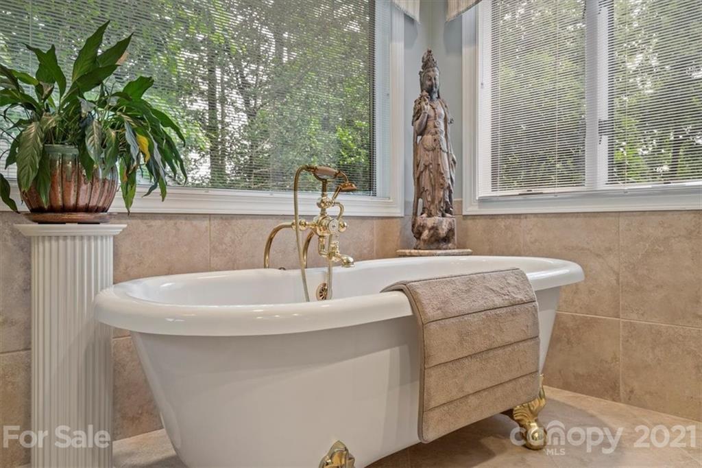 5 Sandy Cove Road Lake Wylie, SC 29710 - Photo 31 of 48 Gallery Image 31
