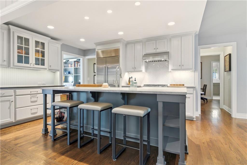 3204 West 81st Terrace Leawood, KS 66206 - Photo 14 of 68