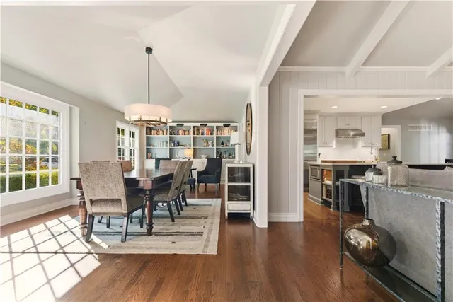 $1,100,000 | 3204 West 81st Terrace, Leawood, KS 66206