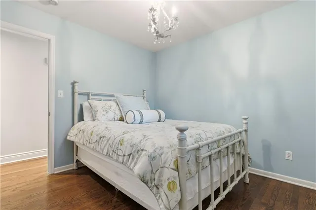 $1,100,000 | 3204 West 81st Terrace, Leawood, KS 66206