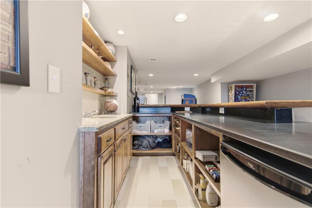 3204 West 81st Terrace Leawood, KS 66206 - Photo 50 of 68