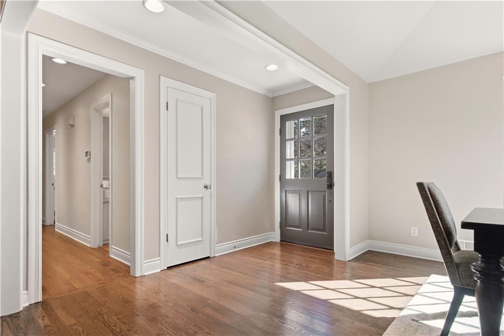 3204 West 81st Terrace Leawood, KS 66206 - Photo 5 of 68