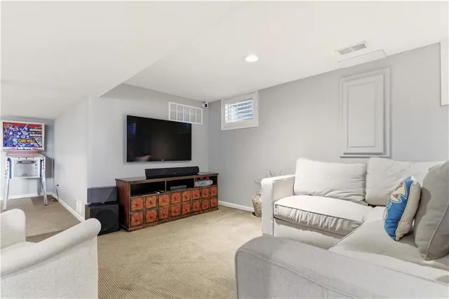 $1,100,000 | 3204 West 81st Terrace, Leawood, KS 66206