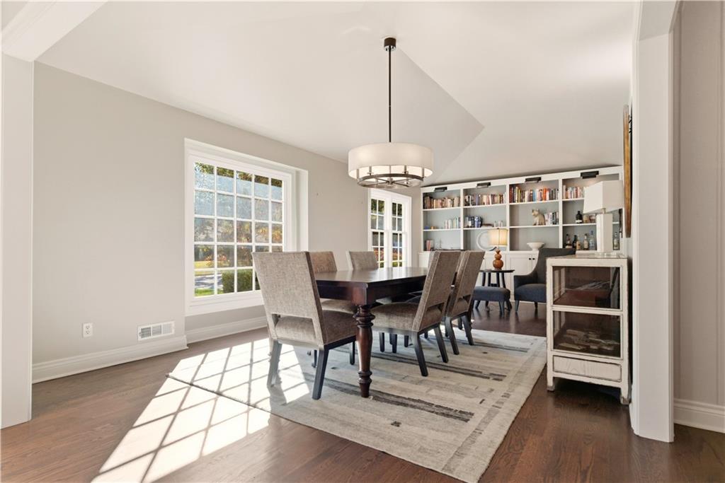 3204 West 81st Terrace Leawood, KS 66206 - Photo 6 of 68