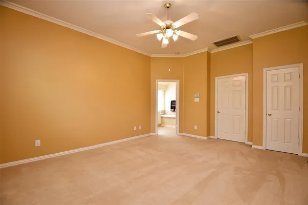 $2,400 | 3111 Zelko Drive, Pearland, TX 77584