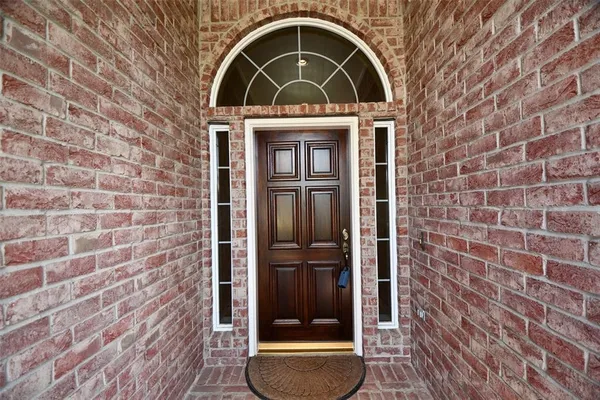 $2,400 | 3111 Zelko Drive, Pearland, TX 77584