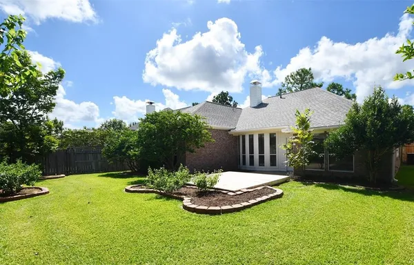 $2,400 | 3111 Zelko Drive, Pearland, TX 77584