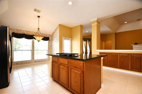 $2,400 | 3111 Zelko Drive, Pearland, TX 77584