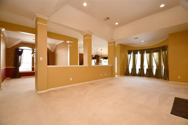 $2,400 | 3111 Zelko Drive, Pearland, TX 77584