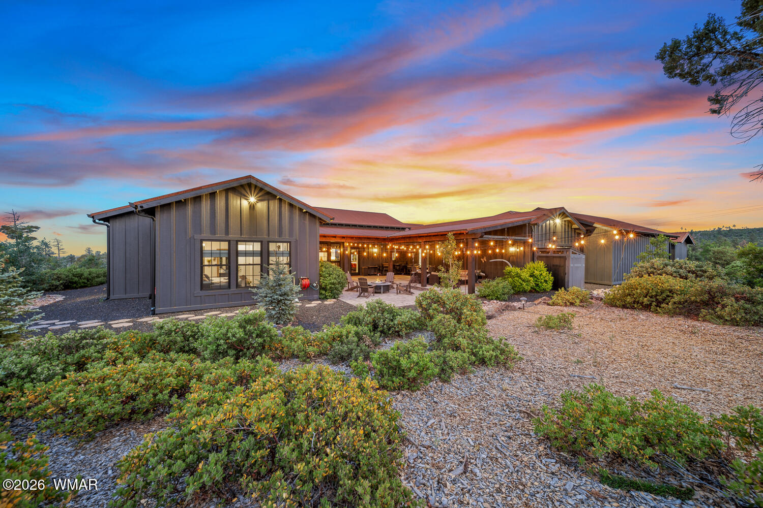 512 Fieldy Road Show Low, AZ 85901 - Photo 7 of 128 Expansive Back Paver Patio