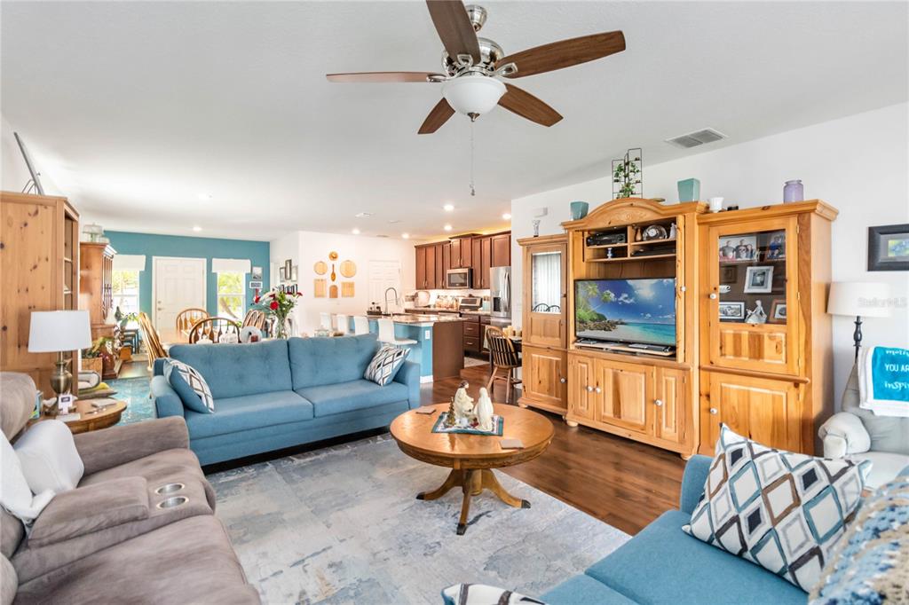 2879 Parkfield Road St. Cloud, FL 34772 - Photo 6 of 38 Gallery Image 6