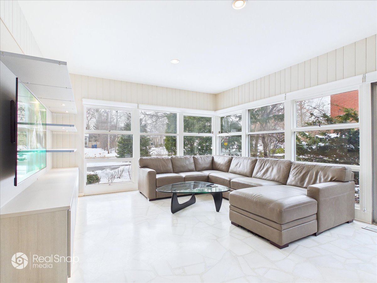 730 Sheridan Road Highland Park, IL 60035 - Photo 12 of 48 a living room with furniture and a large window
