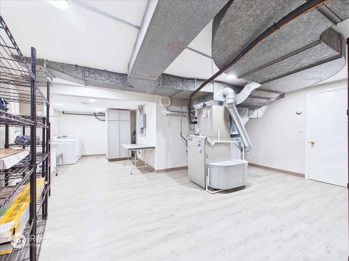 730 Sheridan Road Highland Park, IL 60035 - Photo 31 of 48 a view of a storage & utility room