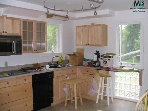 1733 June Rochester, MI 48309 - Photo 11 of 11 119813-10.JPG