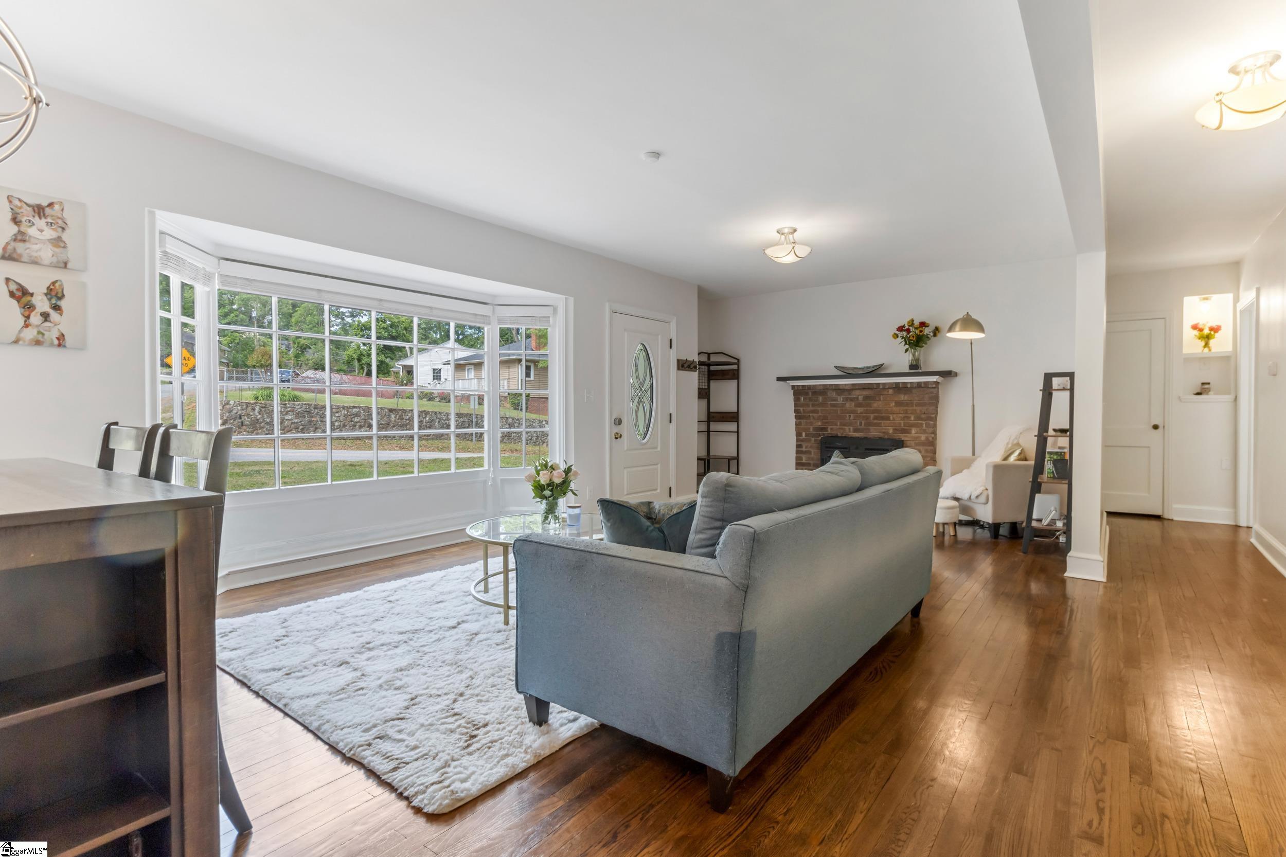 137 Cleveirvine Avenue Greenville, SC 29607 - Photo 5 of 41