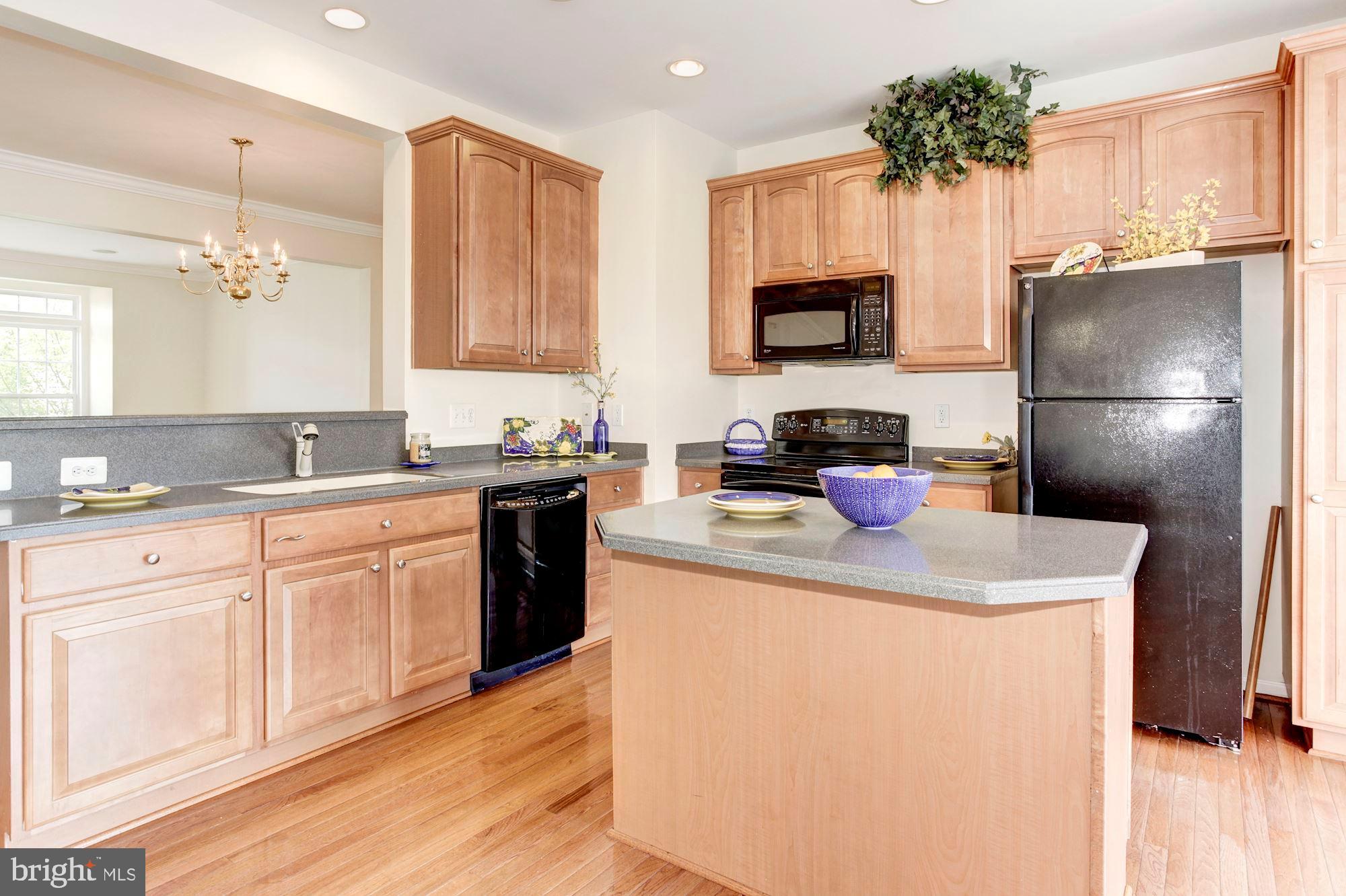 16618 Barge Circle Woodbridge, VA 22191 - Photo 34 of 65 Kitchen