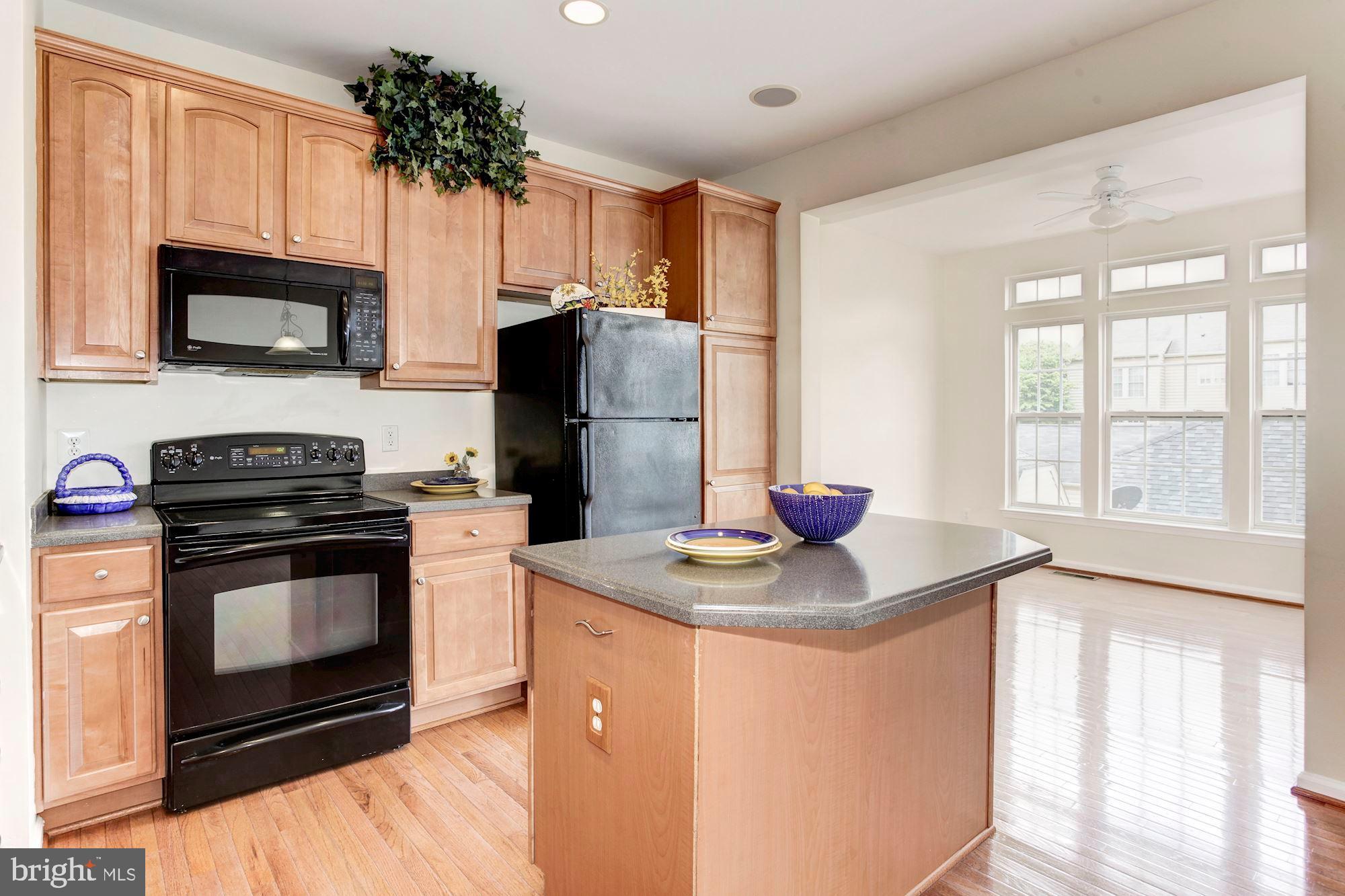 16618 Barge Circle Woodbridge, VA 22191 - Photo 36 of 65