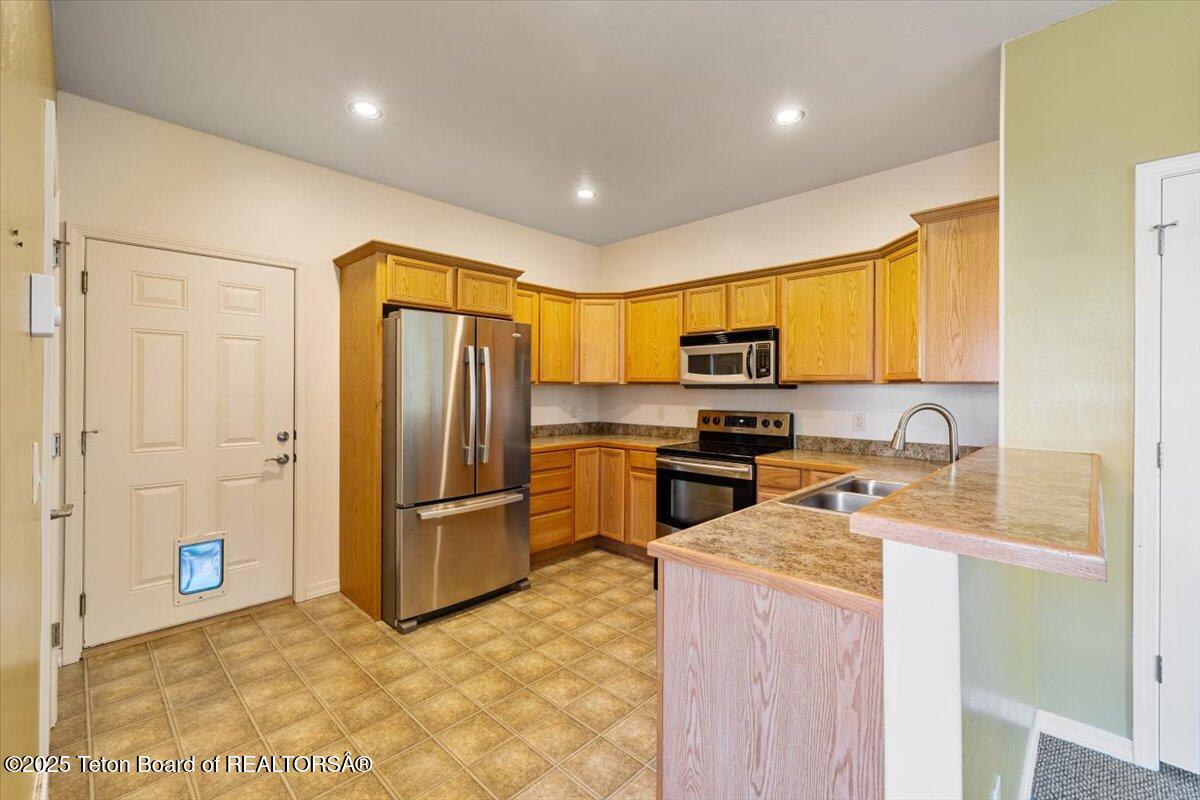 337 Forest View Drive Driggs, ID 83422 - Photo 6 of 20 Kitchen