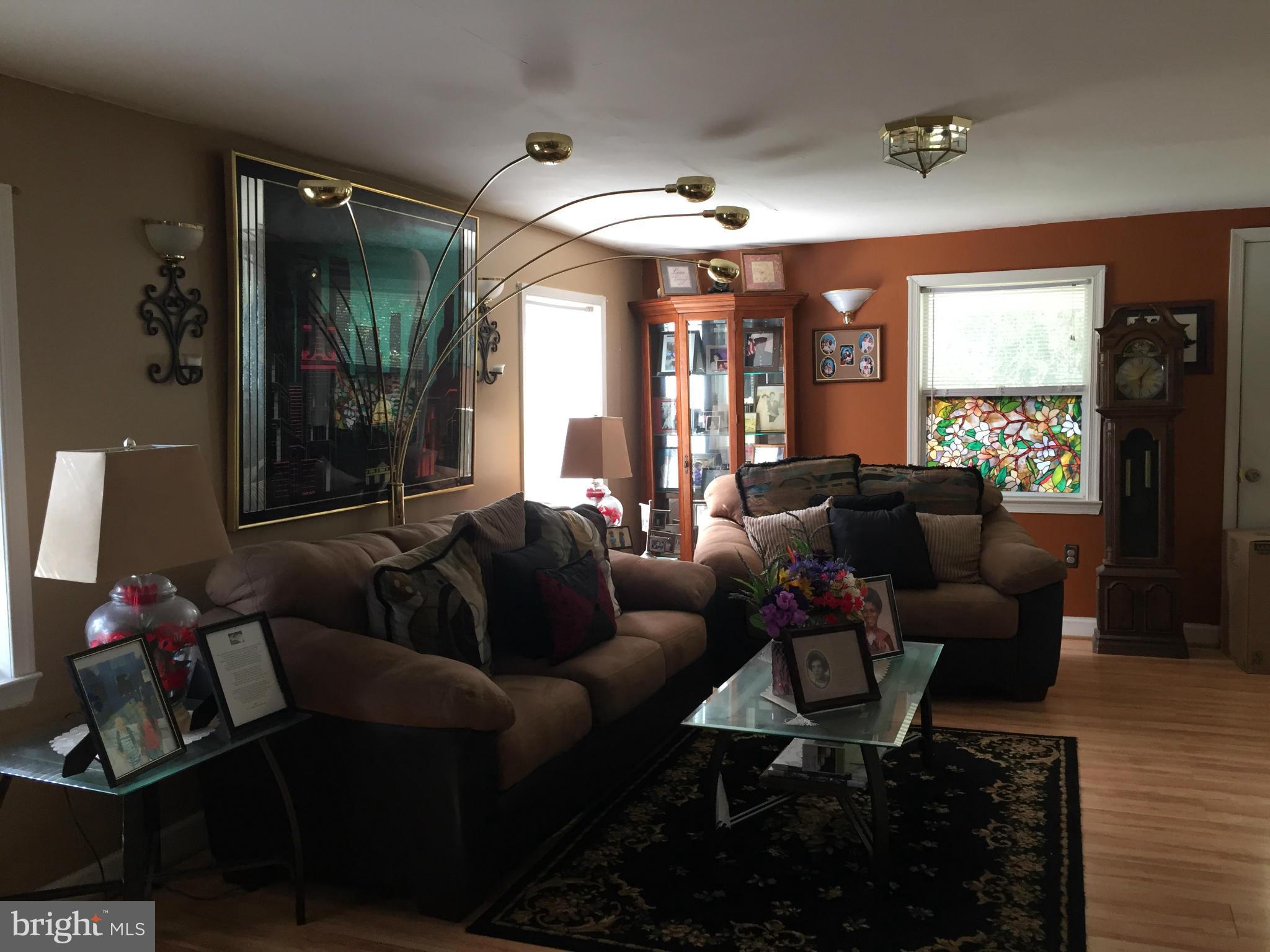 3503 Offutt Road Randallstown, MD 21133 - Photo 3 of 6 Living Room