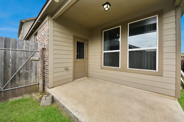 $2,900 | 14718 Black Rail Drive, Houston, TX 77049