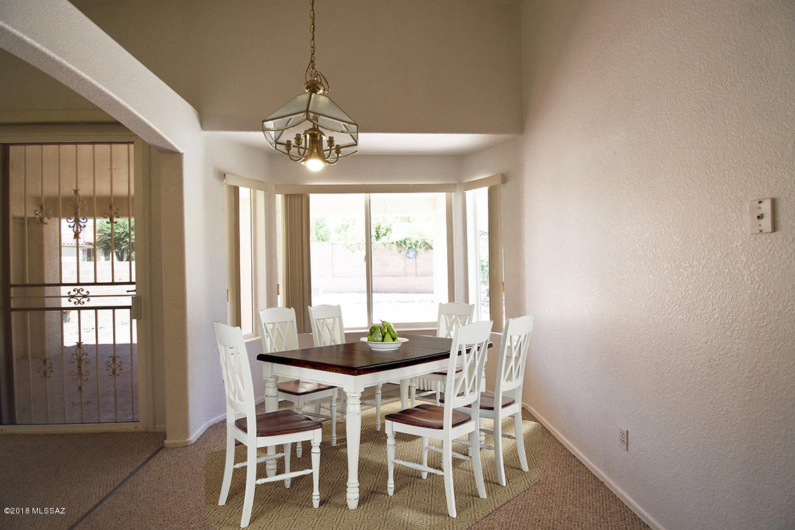 12144 North Seasons Loop Tucson, AZ 85755 - Photo 16 of 37