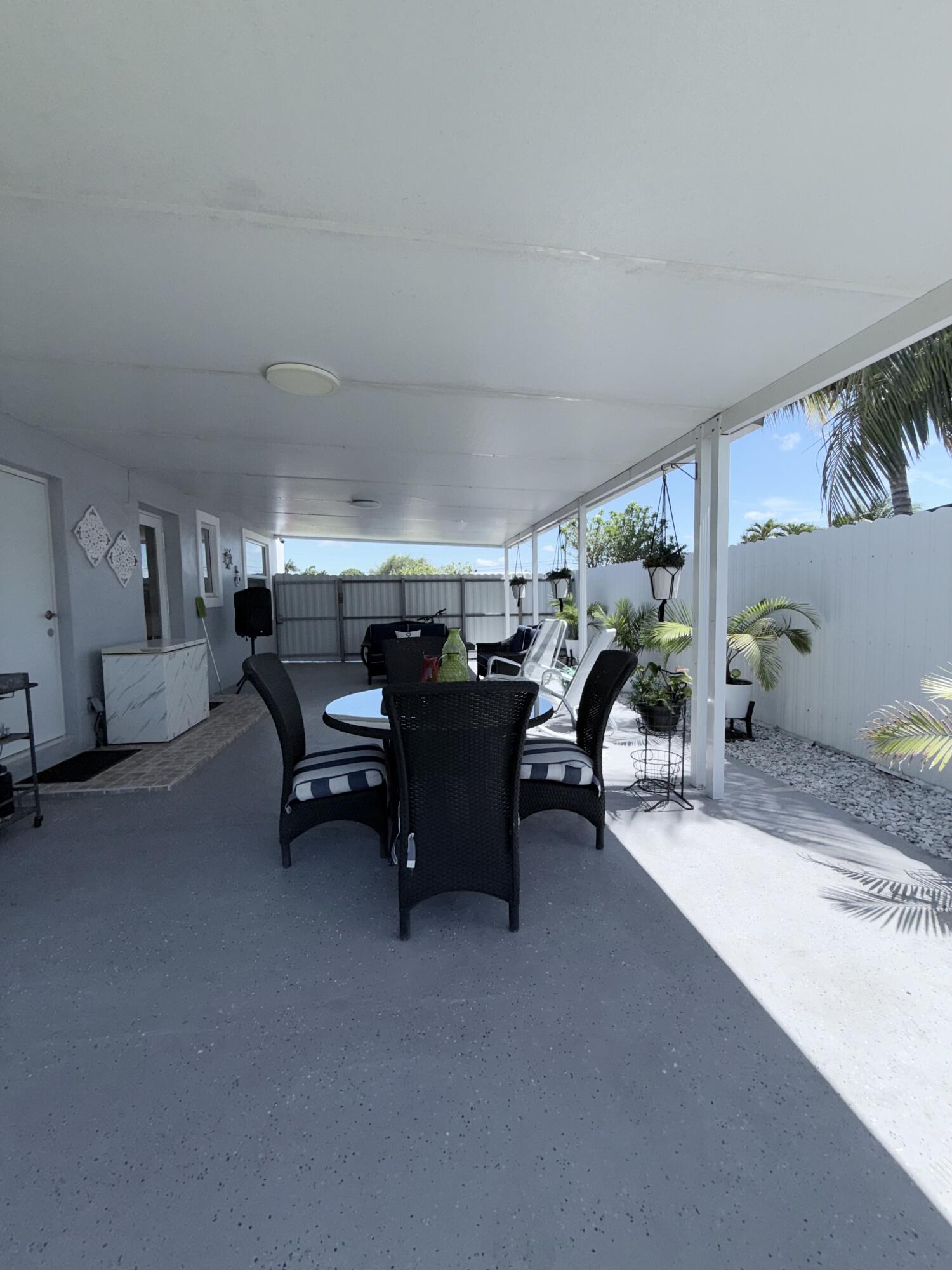 9235 Southwest 41st Street Miami, FL 33165 - Photo 60 of 63 IMG_7995
