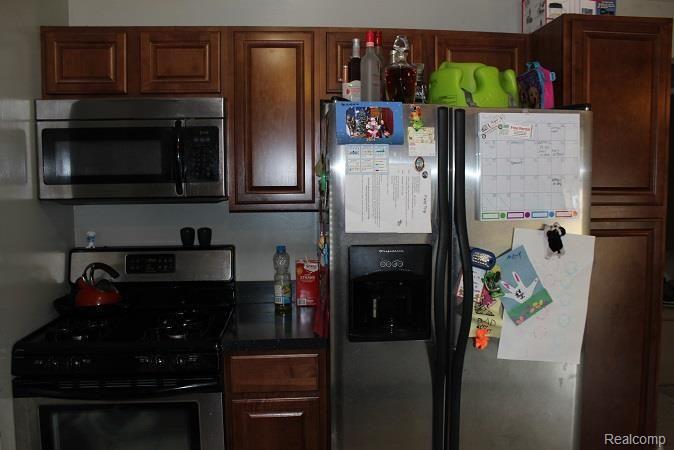 13456 Common Road Warren, MI 48088 - Photo 11 of 24 IMG_2196.jpg