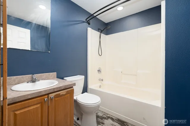 $358,000 | 9047 Pepperidge Lane Southeast, Yelm, WA 98597