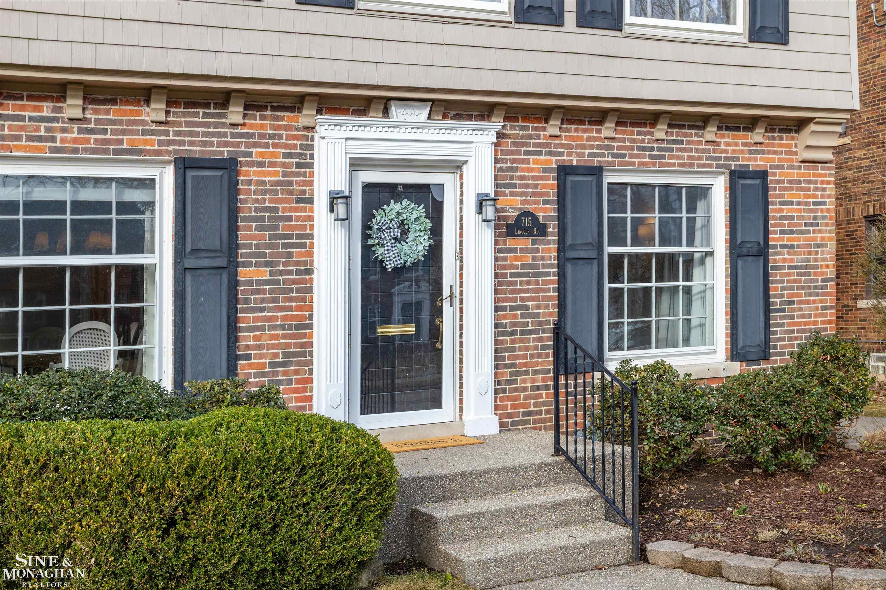715 Lincoln Road Grosse Pointe, MI 48230 - Photo 3 of 50